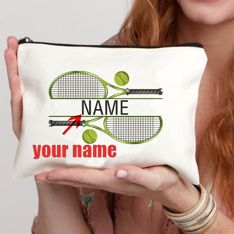 Personalized Name Box - เทนนิสส่วนบุคคลที่กําหนดเองชื่อกระเป๋าแต่งหน้าของขวัญสําหรับคนรักเทนนิสเครื่องสําอางค์เทนนิส COACH ของขวัญสาววัยรุ่นของขวัญดินสอกรณี