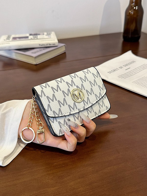 ที่ใส่บัตรหนังเทียมพิมพ์ลายโมโ - Monogram Keychain Leather บทวิจารณ์และราคา